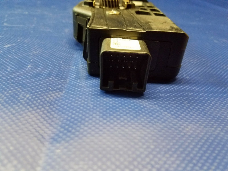 Load image into Gallery viewer, 2014 - 2020 INFINITI Q50 SUNROOF SUN ROOF MOON ROOF MOTOR 91295-4GA1A # 52048