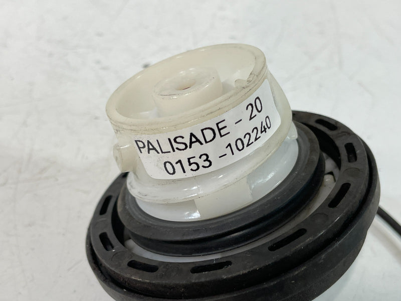 Load image into Gallery viewer, HYUNDAI ELANTRA SANTA FE PALISADE TUCSON REAR FUEL GAS TANK FILLER CAP # 102240