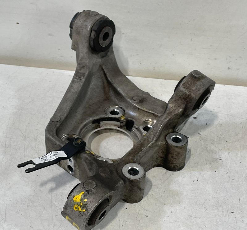 Load image into Gallery viewer, 2019 - 2025 INFINITI QX50 AWD REAR RIGHT PASSENGER SIDE SPINDLE KNUCKLE # 98884