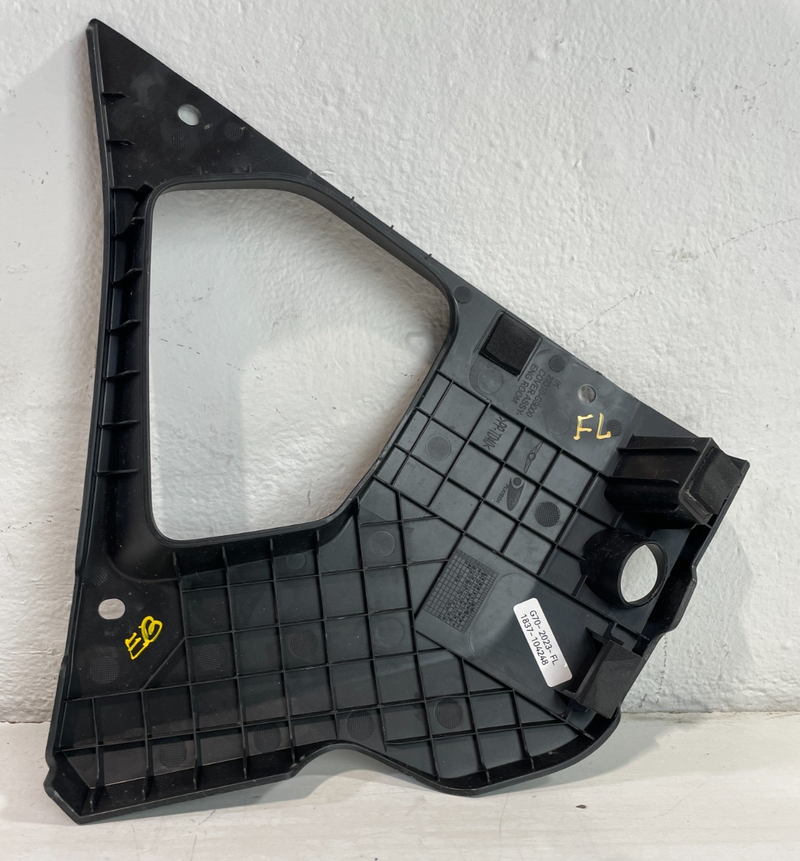 Load image into Gallery viewer, 2019-2023 GENESIS G70 FRONT LEFT ENGINE COMPARTMENT COWL VENT COVER PANEL 104248
