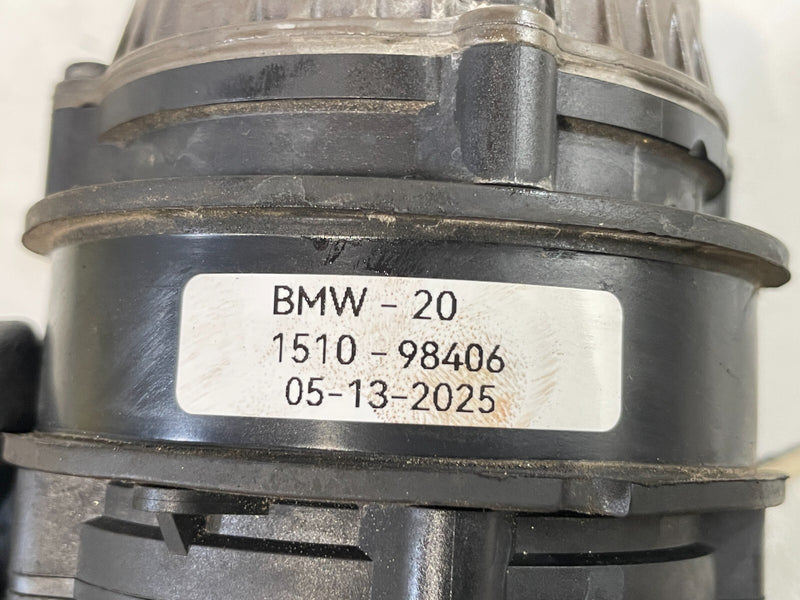 Load image into Gallery viewer, 2019-2024 BMW 330i 330e ENGINE AUXILIARY ELECTRIC WATER PUMP UNIT # 98406