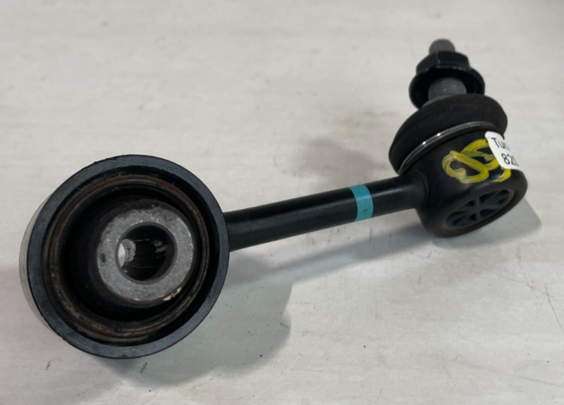 Load image into Gallery viewer, 2022 - 2025 HYUNDAI TUCSON AWD REAR LEFT STABILIZER SWAY BAR END LINK #104816