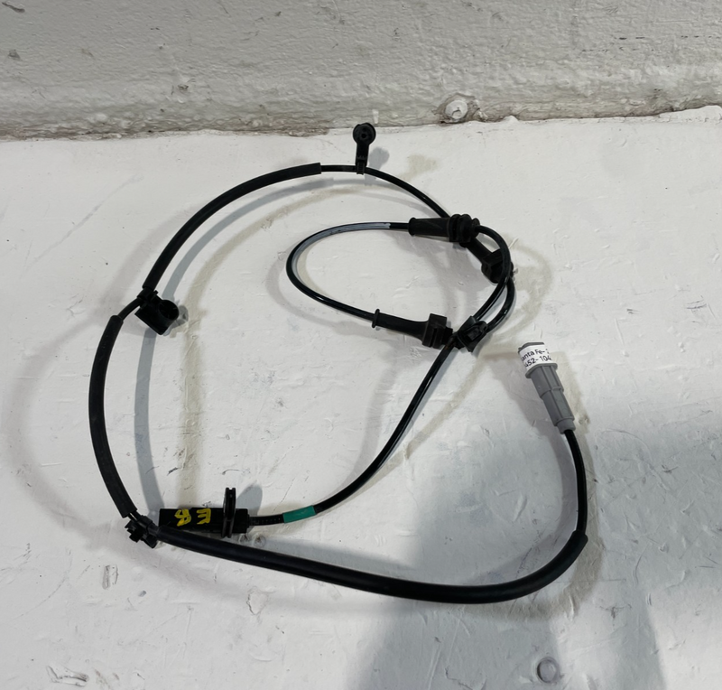 Load image into Gallery viewer, 21-23 HYUNDAI SANTA FE FRONT RIGHT PASSENGER SIDE ABS WHEEL SPEED SENSOR #104378