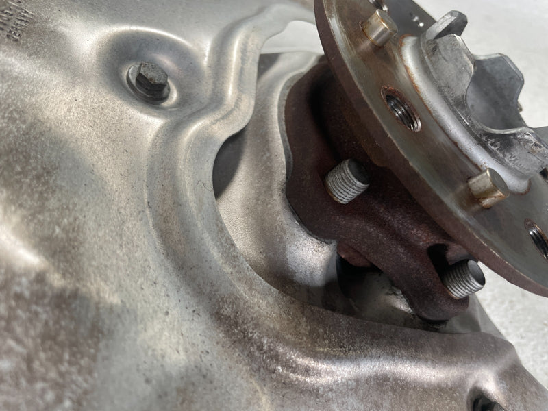 Load image into Gallery viewer, 2021-2025 BMW G82 M4 M3 M2 REAR RIGHT SIDE SPINDLE KNUCKLE W/ HUB 3.0L # 105727