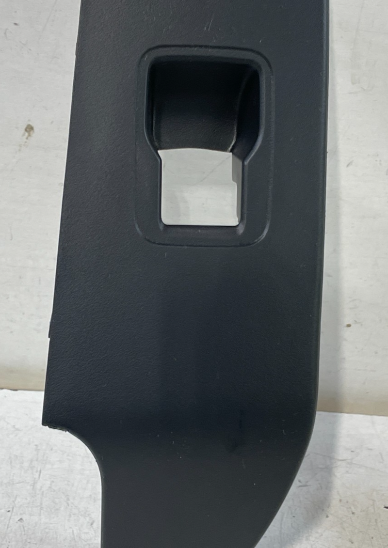 Load image into Gallery viewer, 2022 - 2025 HONDA CIVIC REAR RIGHT SIDE POWER DOOR WINDOW SWITCH BEZEL # 99976