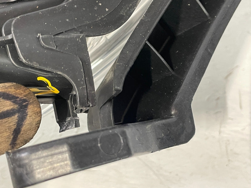 Load image into Gallery viewer, 2019-2022 HONDA HR-V LEFT SIDE HALOGEN W/O LED HEADLIGHT HEADLAMP # IG15-HDU975
