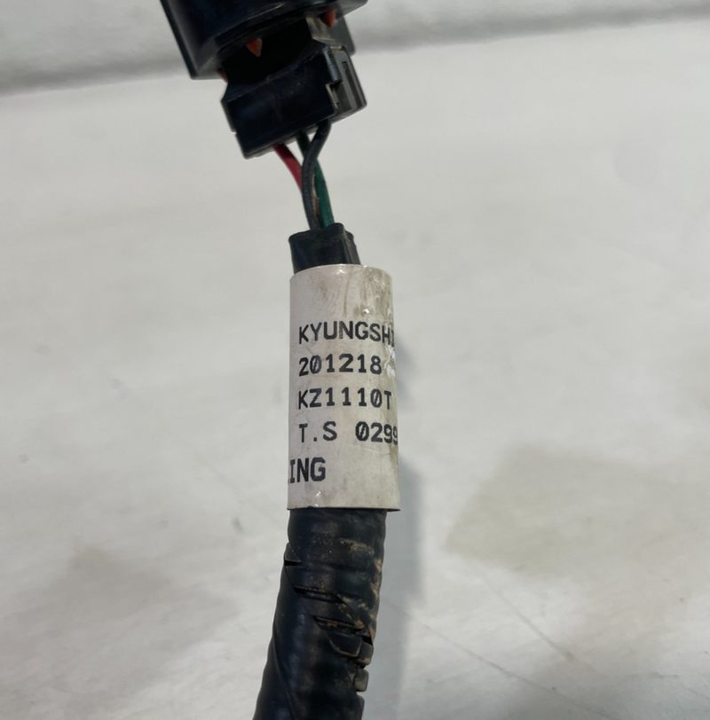 Load image into Gallery viewer, 2022-2025 HYUNDAI TUCSON AWD REAR DIFFERENTIAL AXLE CARRIER WIRE HARNESS #105067