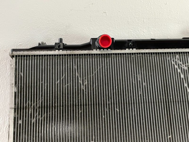 Load image into Gallery viewer, 2014 - 2020 ACURA MDX ENGINE COOLANT COOLING RADIATOR ASSEMBLY # 102869