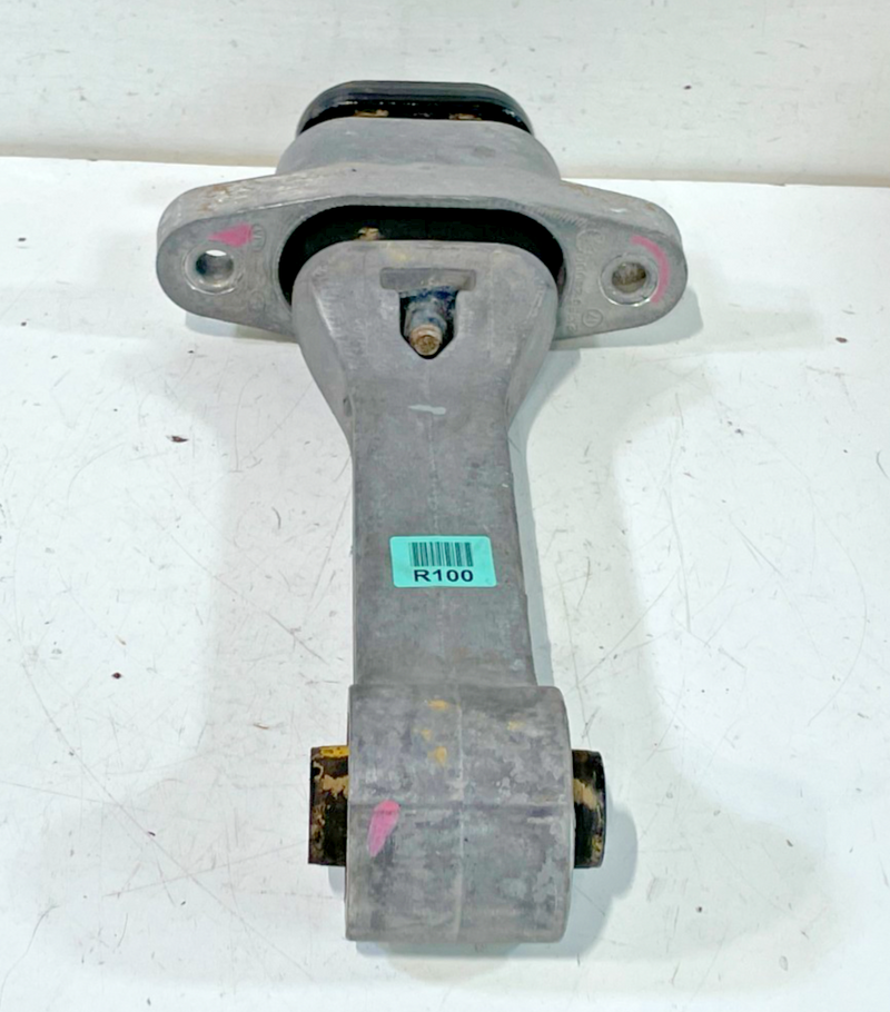 Load image into Gallery viewer, 19-25 HYUNDAI SANTA FE PALISADE ENGINE MOTOR MOUNT TORQUE ARM ROLL ROD # 102932