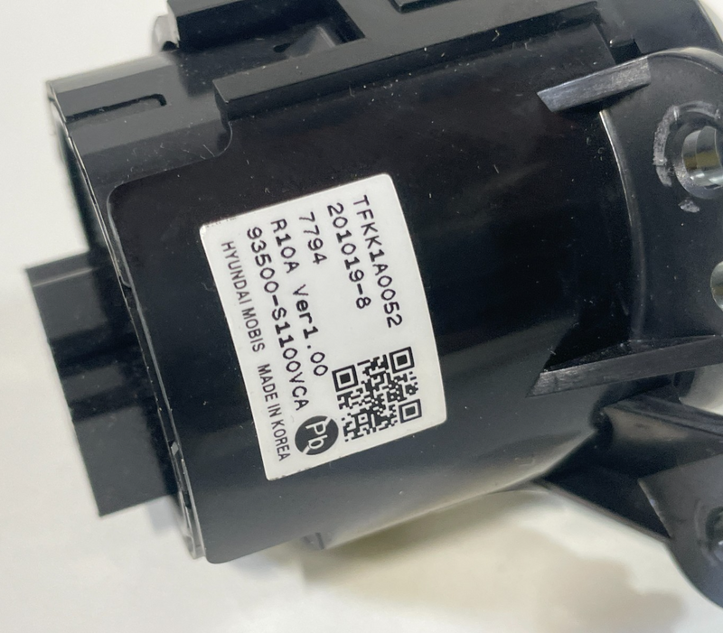 Load image into Gallery viewer, 2021-2023 HYUNDAI SANTA FE ENGINE START STOP IGNITION SWITCH BUTTON # 101438