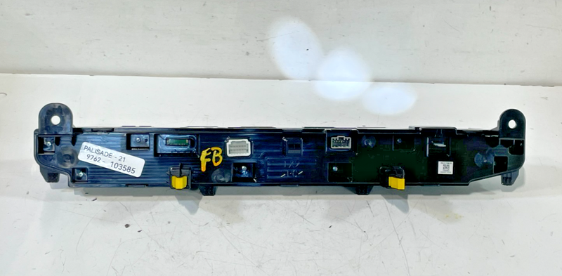 Load image into Gallery viewer, 2020 - 2022 HYUNDAI PALISADE DASH DASHBOARD RADIO CONTROL MULTI SWITCH # 103585
