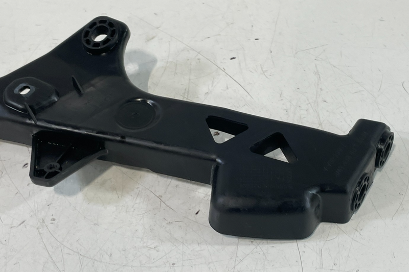 Load image into Gallery viewer, 2022 - 2024 HONDA ACCORD REAR LEFT SIDE LOWER BUMPER SUPPORT BRACKET # 103434