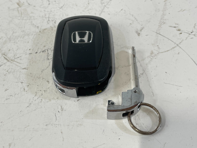 Load image into Gallery viewer, 22-24 CIVIC LX SEDAN ENGINE & BODY CONTROL MODULE ECM BCM W/ KEY FOB 2.0L 82795