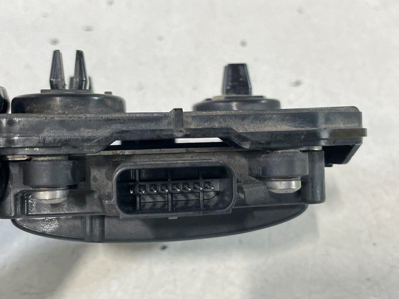 Load image into Gallery viewer, 2019 - 2021 INFINITI QX50 REAR LH OR RH BLIND SPOT RADAR WARNING SENSOR # 98799