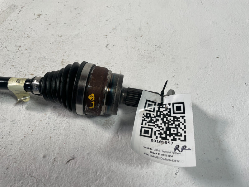 Load image into Gallery viewer, 2022-2025 HYUNDAI TUCSON REAR RIGHT PASSENGER SIDE AXLE SHAFT HALFSHAFT # 105957