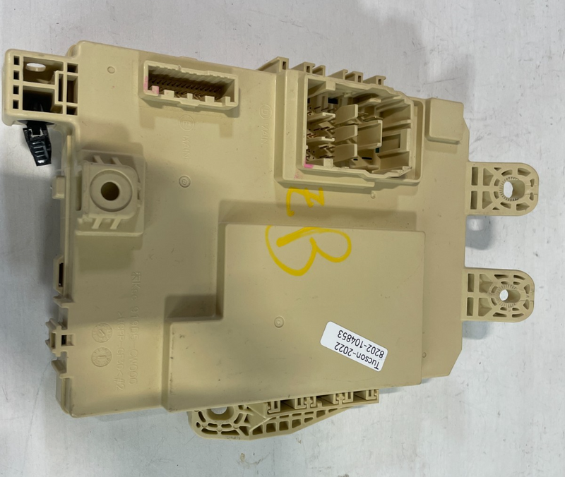 Load image into Gallery viewer, 2022-2025 HYUNDAI TUCSON FUSE RELAY CABIN JUNCTION BOX 91950-CW020 2.5L # 104853