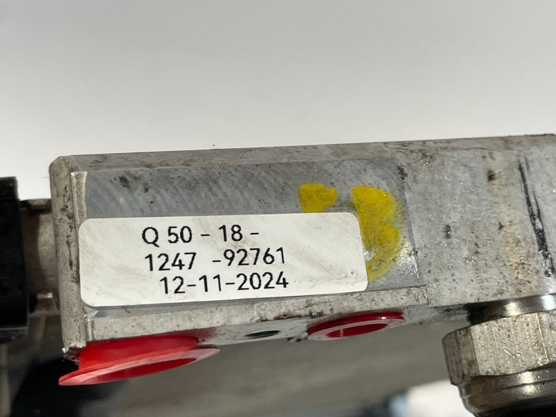 Load image into Gallery viewer, 16-21 INFINITI Q50 17-22 Q60 AC A/C CONDENSER ASSEMBLY 3.0L 92100-5CF0A # 92761