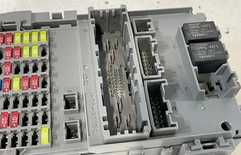 Load image into Gallery viewer, 2022-2025 HONDA CIVIC UNDER DASH FUSE RELAY CABIN JUNCTION BOX 1.5L # 99996