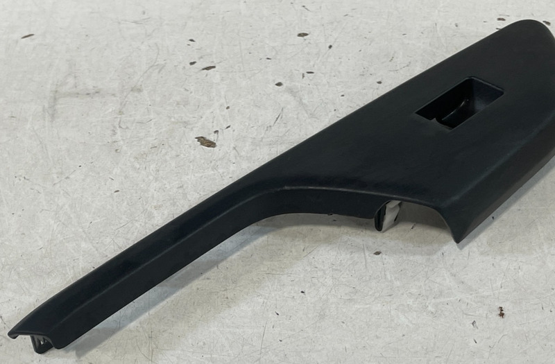 Load image into Gallery viewer, 16-22 HONDA CIVIC 19-21 INSIGHT REAR LEFT SIDE DOOR WINDOW SWITCH BEZEL # 99519