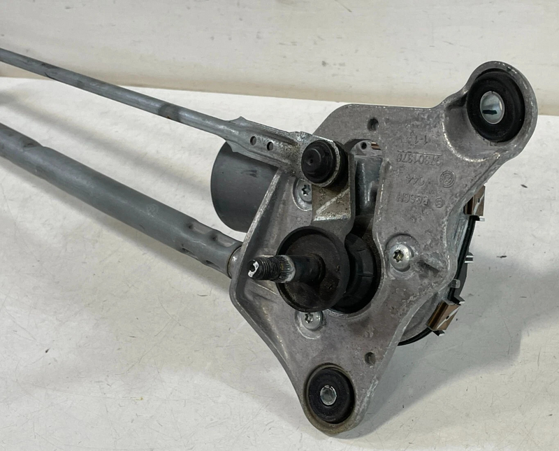Load image into Gallery viewer, 22-25 HONDA CIVIC FRONT WINDSHIELD WIPER TRANSMISSION LINKAGE W/ MOTOR # 96654