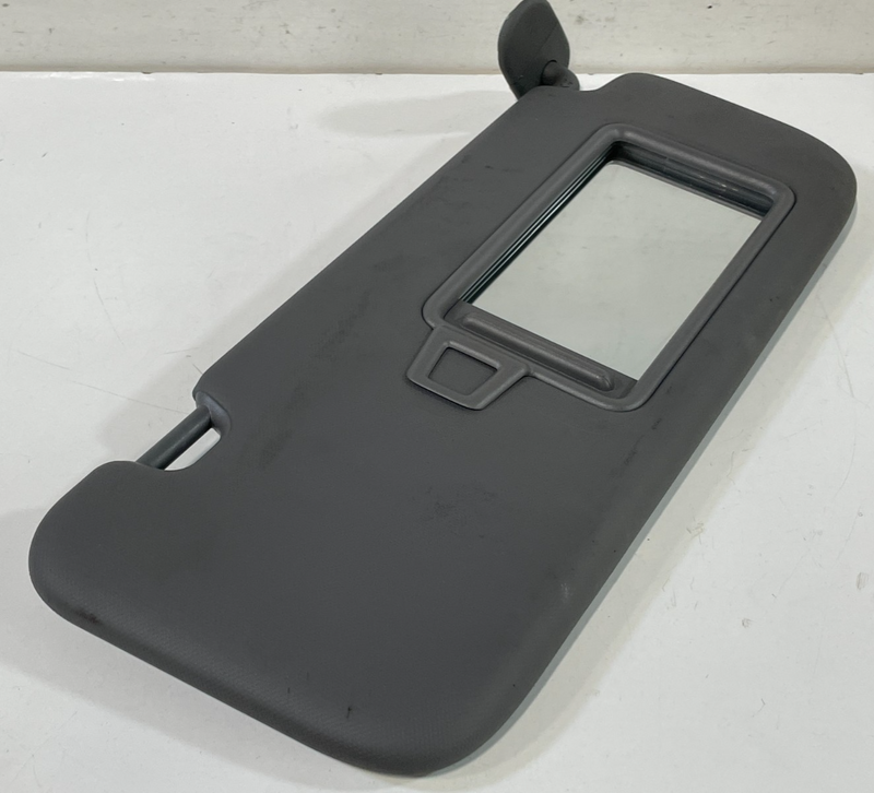 Load image into Gallery viewer, 21-25 HYUNDAI ELANTRA ELANTRA N FRONT RIGHT SIDE SUN VISOR SUNVISOR GRAY #101784