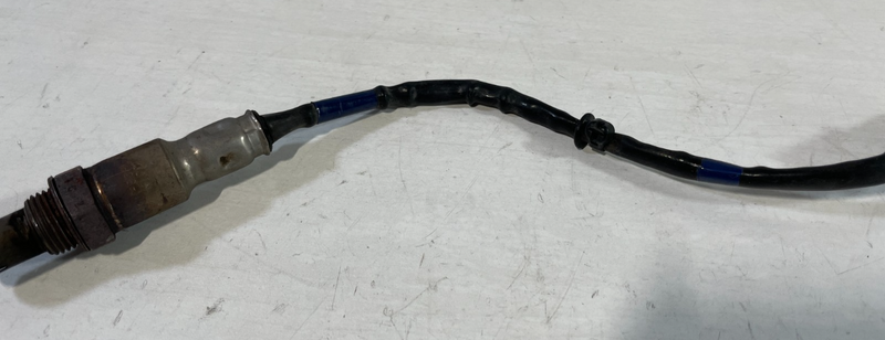 Load image into Gallery viewer, 2020-2025 HYUNDAI PALISADE REAR LEFT LOWER EXHAUST LAMBDA O2 SENSOR 3.8L #104746