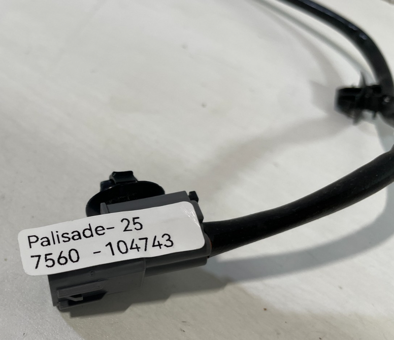 Load image into Gallery viewer, 20-25 HYUNDAI PALISADE REAR RIGHT LOWER EXHAUST LAMBDA O2 OXYGEN SENSOR # 104743