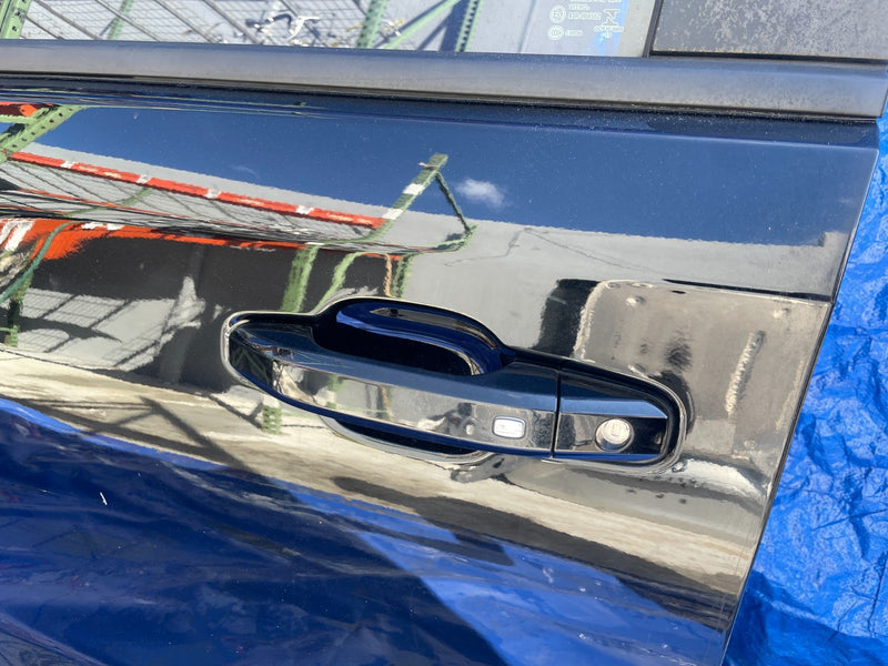 Load image into Gallery viewer, 19-25 CHEVROLET SILVERADO 1500 FRONT LEFT DOOR ASSEMBLY BLACK (WA8555) # 106176