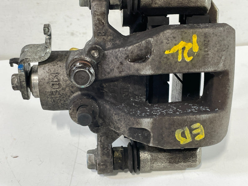 Load image into Gallery viewer, 21-23 HYUNDAI ELANTRA REAR LEFT SIDE BRAKE CALIPER W/ BRAKE PADS 2.0L # 101831