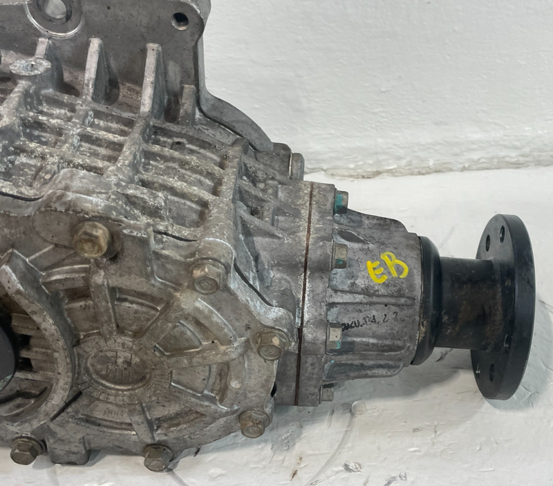 Load image into Gallery viewer, 20 - 24 HYUNDAI PALISADE 3.8L AWD AUTO TRANSMISSION TRANSFER CASE ASSY # 103118