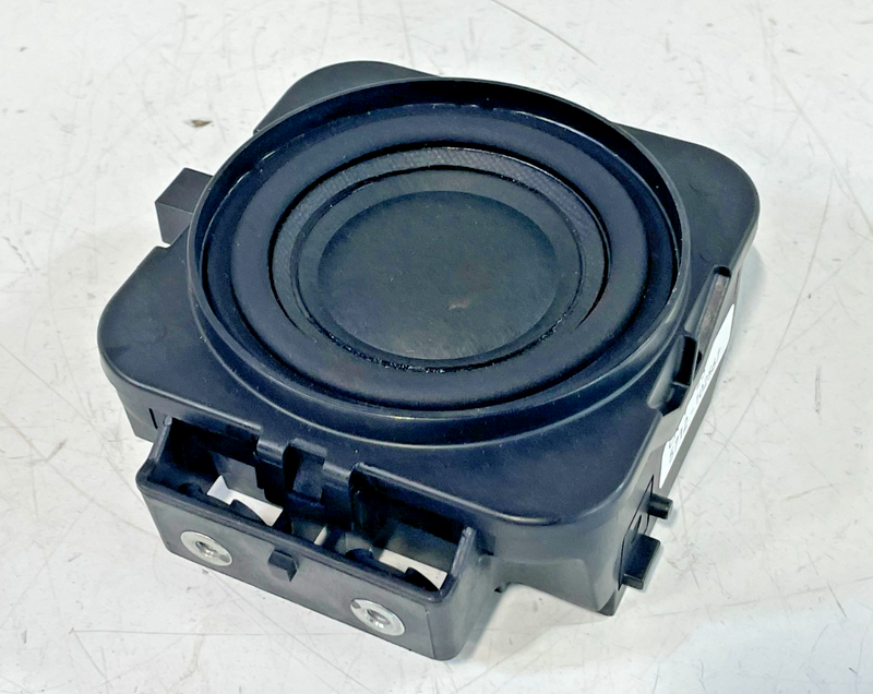 Load image into Gallery viewer, 23-25 HONDA CR-V CENTER DASH DASHBOARD AUDIO SOUND SPEAKER 39220-3A0-A01 102567