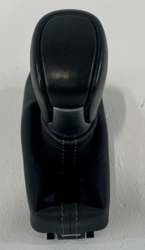Load image into Gallery viewer, 22-24 HONDA CIVIC AUTOMATIC TRANSMISSION GEAR SHIFTER KNOB W/ BOOT COVER # 84473