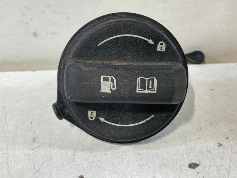 Load image into Gallery viewer, KIA SPECTRA SORENTO SPORTAGE SOUL STINGER REAR FUEL GAS TANK FILLER CAP # 99634