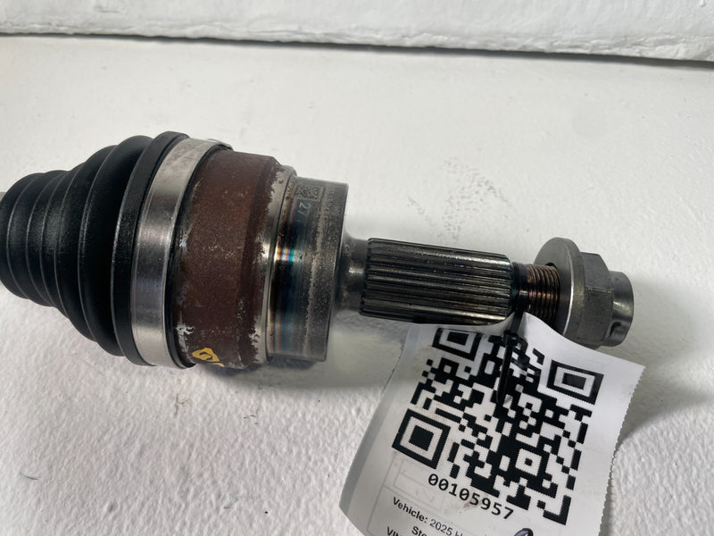 Load image into Gallery viewer, 2022-2025 HYUNDAI TUCSON REAR RIGHT PASSENGER SIDE AXLE SHAFT HALFSHAFT # 105957