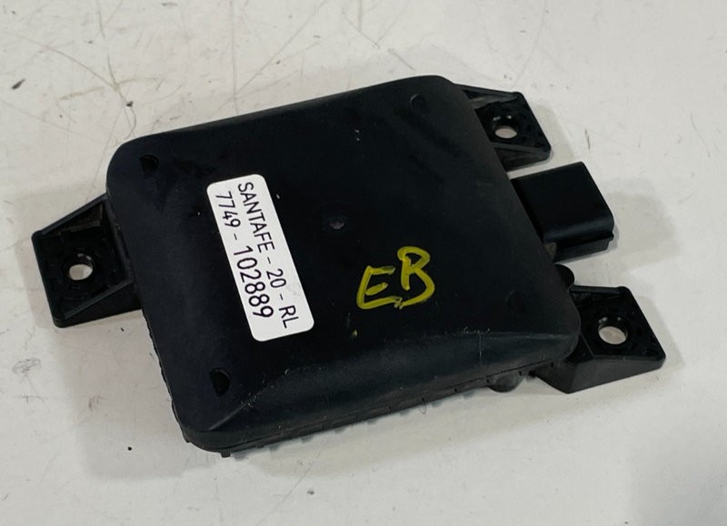 Load image into Gallery viewer, 19 - 20 HYUNDAI SANTA FE REAR LEFT SIDE BLIND SPOT RADAR SENSOR MODULE # 102889