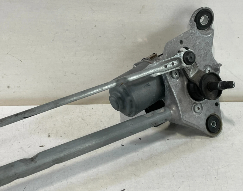 Load image into Gallery viewer, 22-25 HONDA CIVIC FRONT WINDSHIELD WIPER TRANSMISSION LINKAGE W/ MOTOR # 96654