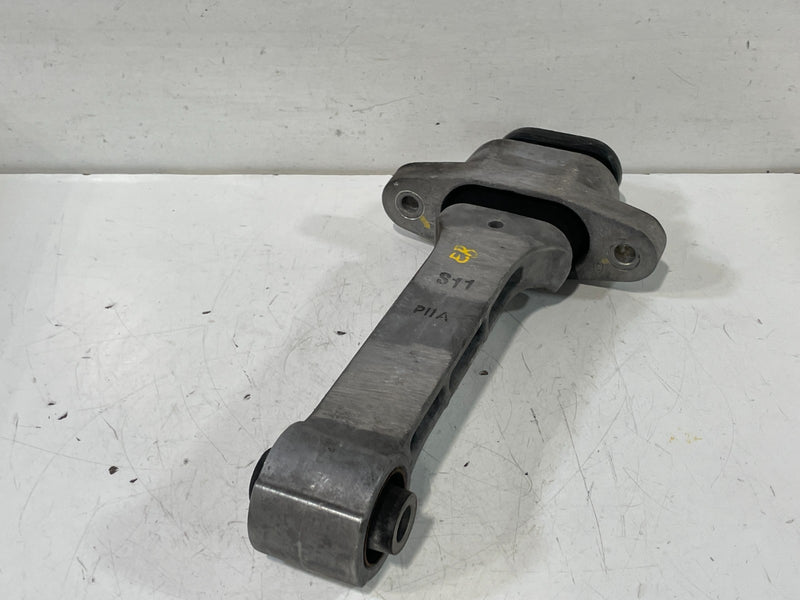 Load image into Gallery viewer, 19-25 HYUNDAI PALISADE SANTA FE ENGINE MOTOR MOUNT TORQUE ARM ROLL ROD # 103571