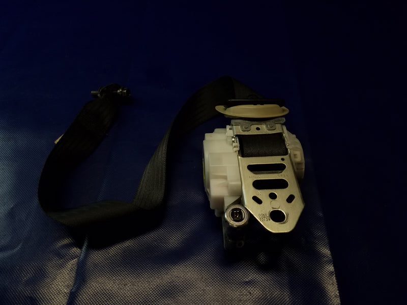 Load image into Gallery viewer, 2007-2015 INFINITI G25 G35 G37 Q40 FRONT RIGHT SIDE SEAT BELT RETRACTOR # 51648