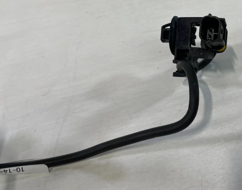 Load image into Gallery viewer, 2016 - 2021 HONDA CIVIC, 19-22 INSIGHT FRONT LEFT ABS WHEEL SPEED SENSOR # 89798