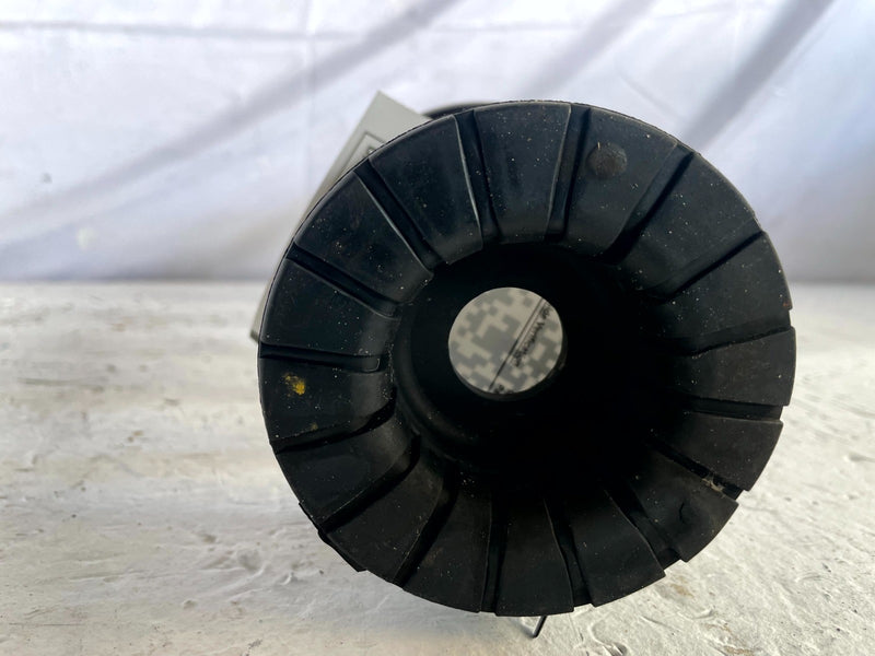 Load image into Gallery viewer, 2023 - 2025 KIA SPORTAGE FWD REAR LEFT OR RIGHT SUSPENSION COIL SPRING # 106648