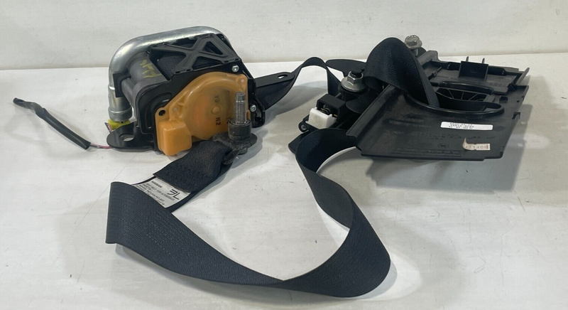 Load image into Gallery viewer, 15-19 INFINITI Q70 Q70L FRONT LEFT SEAT BELT RETRACTOR W/ PRE CRASH BLACK #91444