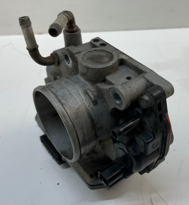 Load image into Gallery viewer, 2012 - 2022 HONDA CIVIC HR-V FRONT ENGINE VALVE THROTTLE BODY 1.8L # 80109