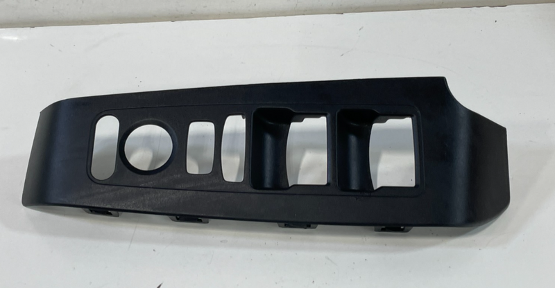 Load image into Gallery viewer, 2022 - 2025 HONDA CIVIC FRONT LEFT SIDE POWER DOOR WINDOW SWITCH BEZEL # 101523