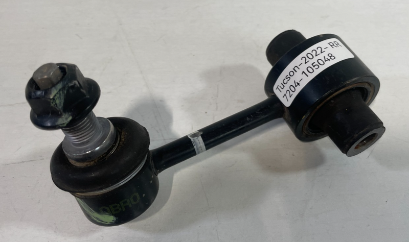 Load image into Gallery viewer, 22-25 HYUNDAI TUCSON REAR RIGHT STABILIZER SWAY ANTI ROLL BAR END LINK # 105048
