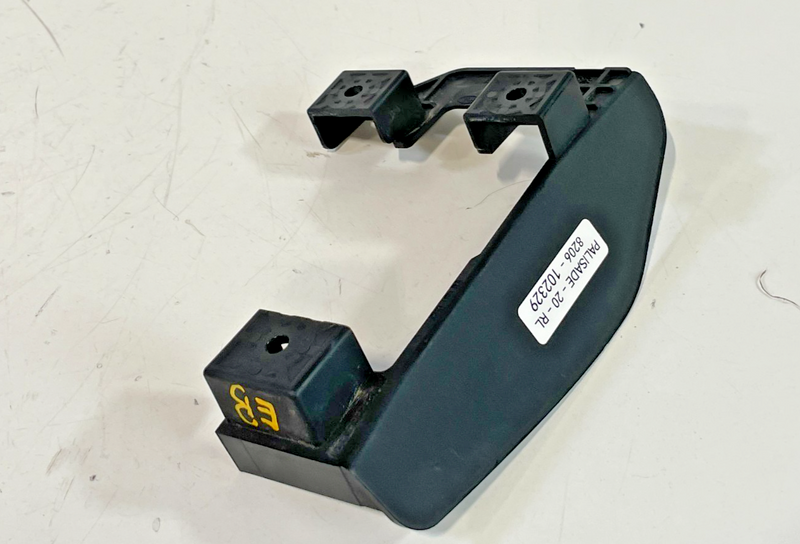 Load image into Gallery viewer, 20-22 HYUNDAI PALISADE REAR LEFT BLIND SPOT RADAR SENSOR MODULE BRACKET # 102329