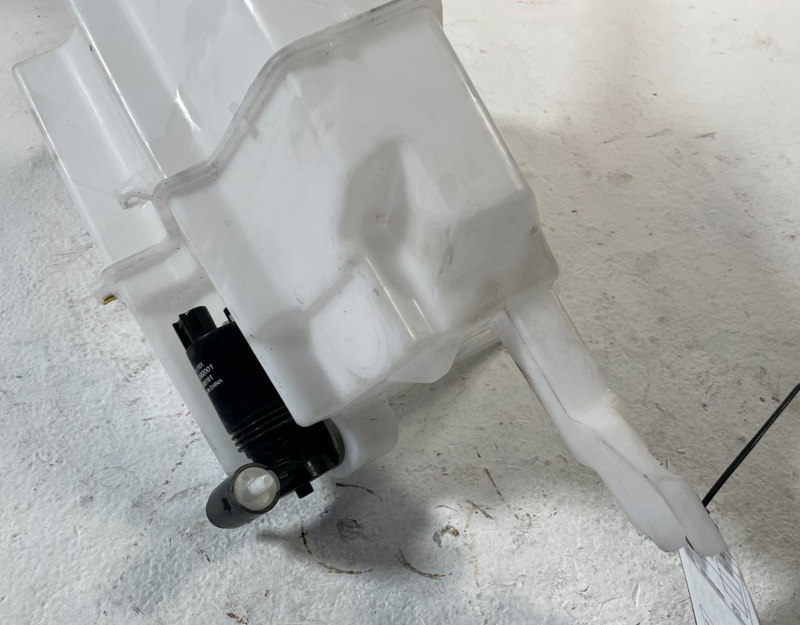 Load image into Gallery viewer, 17-23 NISSAN ROGUE SPORT QASHQAI WINDSHIELD WASHER RESERVOIR TANK BOTTLE 106245