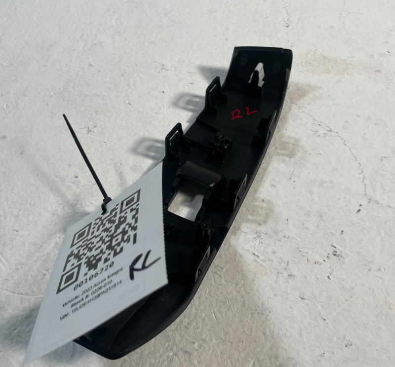 Load image into Gallery viewer, 23-25 ACURA INTEGRA REAR LEFT DRIVER SIDE POWER DOOR WINDOW SWITCH BEZEL 106720