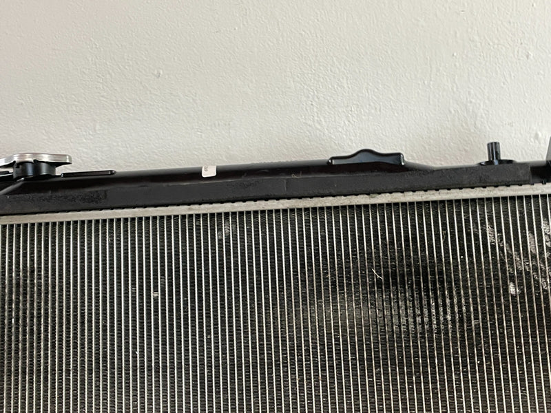 Load image into Gallery viewer, 2014 - 2020 ACURA MDX ENGINE COOLANT COOLING RADIATOR ASSEMBLY # 102869