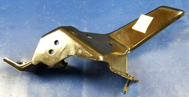 Load image into Gallery viewer, 2013 - 2020 INFINITI JX35 QX60 POWER STEERING PUMP MOUNT SUPPORT BRACKET # 56424