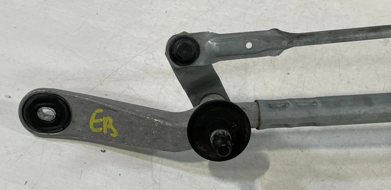 Load image into Gallery viewer, 22-25 HONDA CIVIC FRONT WINDSHIELD WIPER TRANSMISSION LINKAGE W/ MOTOR # 96654